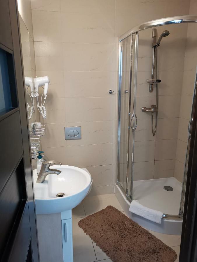 Apartamenty Oceania 萨比诺瓦 外观 照片